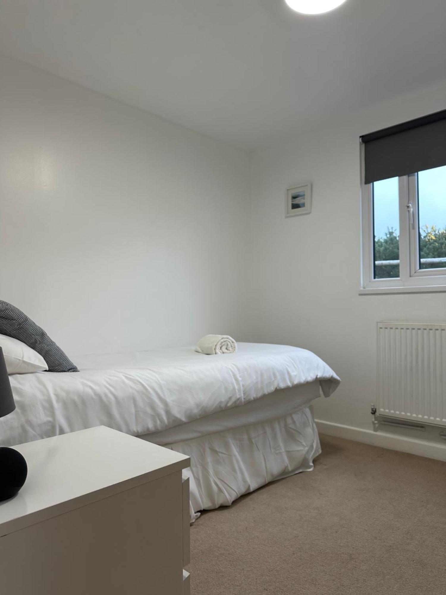 Wheal Prosper- Beautifully Fitted Wooden Lodge Helston Cornwall Eksteriør billede